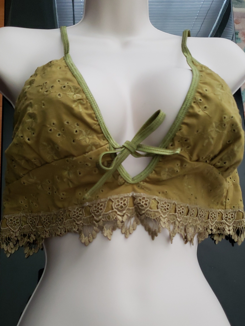 Free People NWOT Olive Lace-Trim Eyelet Bralette Women's L